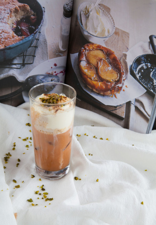 Bild für Cremiger Eiskaffee mit Karottensaft