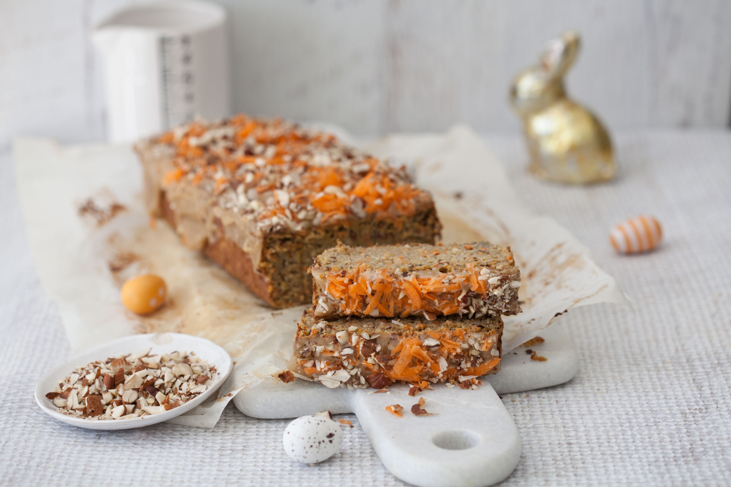 Frohe Ostern mit veganem Karottenkuchen